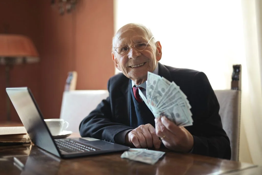 Making Money Online: Your Guide to Earning an Income from the Comfort of Your Home